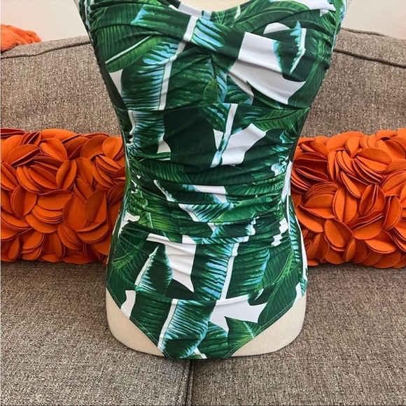 ❣️🆕Ekouaer Ruched Front Palm Leaves Printed One Piece Swimsuit❣️ - Picture 3 of 10